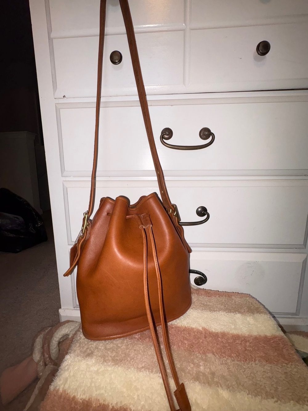 Coach Nicholas Bucket Bag in British Tan leather. VINTAGE. 11x10 inches